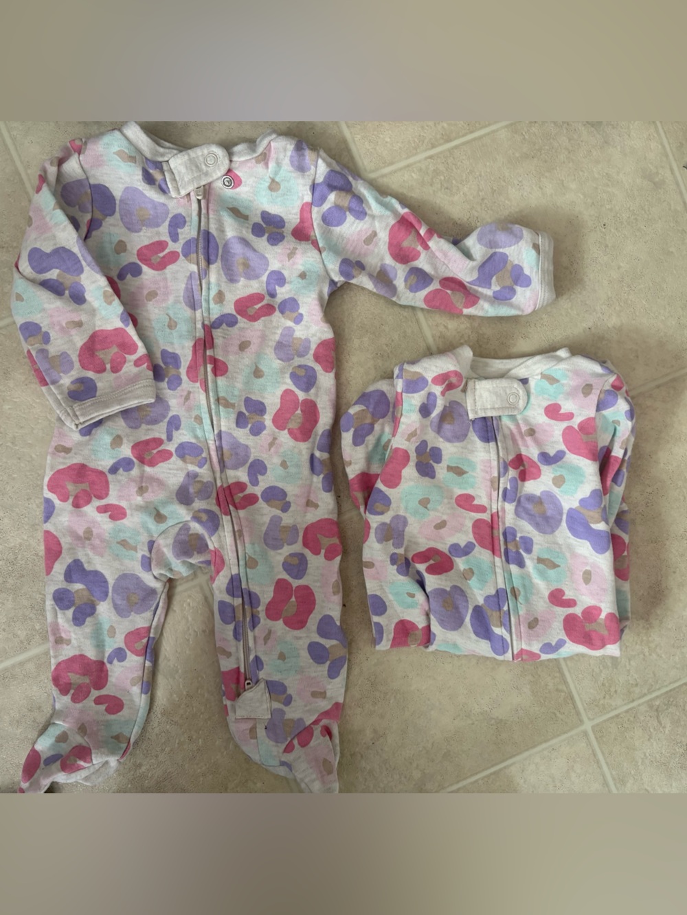 Twin set- Lullaby Girls' Pastel Heart Print Footed Sleep Sack Pajamas